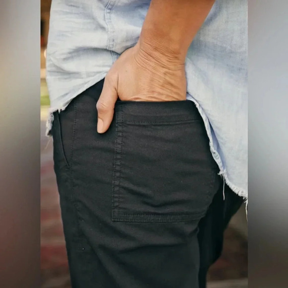 Frank & Eileen Blackstone Utility Pant Italian Twill Washed Black Size 6 - Picture 2 of 9